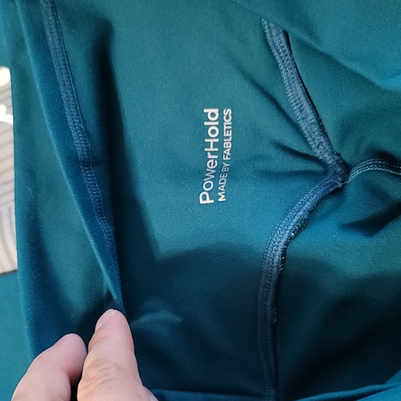 Fabletics leggings - Picture 3 of 6